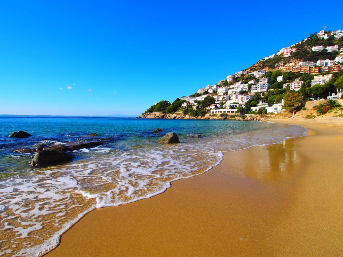 Apartment Platja De Roses-4 By Interhome Екстериор снимка